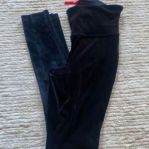 Spanx Ready to Wow Black Velvet Leggings 2070-Small